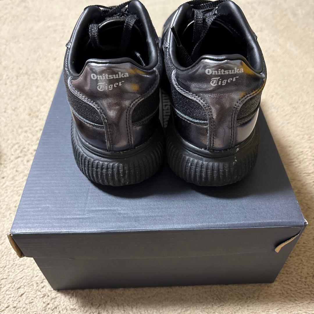 土日お値下げ！Onitsuka Tiger DELECITY HOLIDAY