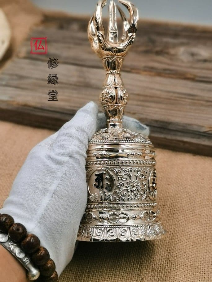 【修縁堂】五鈷金剛鈴 法器 仏具 鬼面の鈴 鐘 金剛杵 密教法具 仏教工芸品