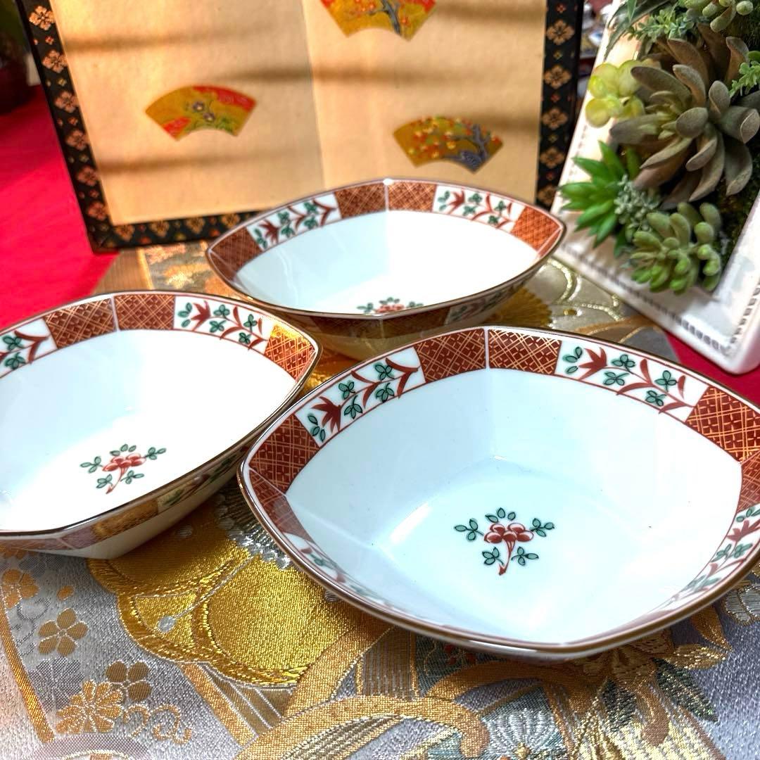 たち吉赤絵　菱型中鉢　角皿　茶碗蒸し　高台クリスタル　加賀金箔　No.3-32