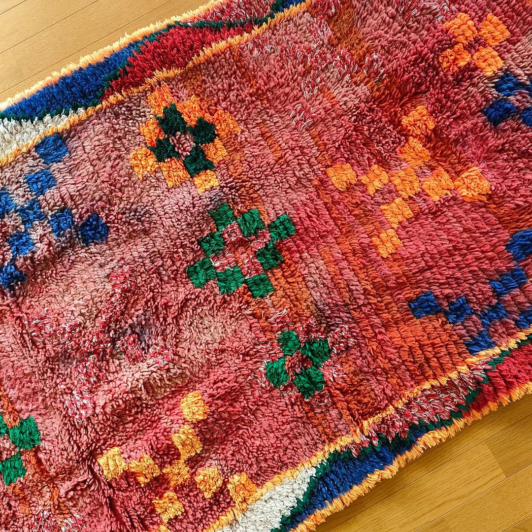 ヴィンテージ モロッコ製 アシンメトリーデザインラグ 195×103cm