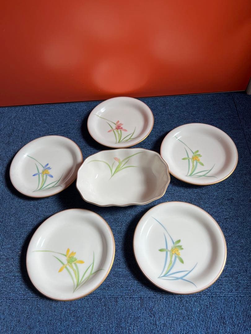 1379 香蘭社　金彩　皿5客　鉢1 客　未使用