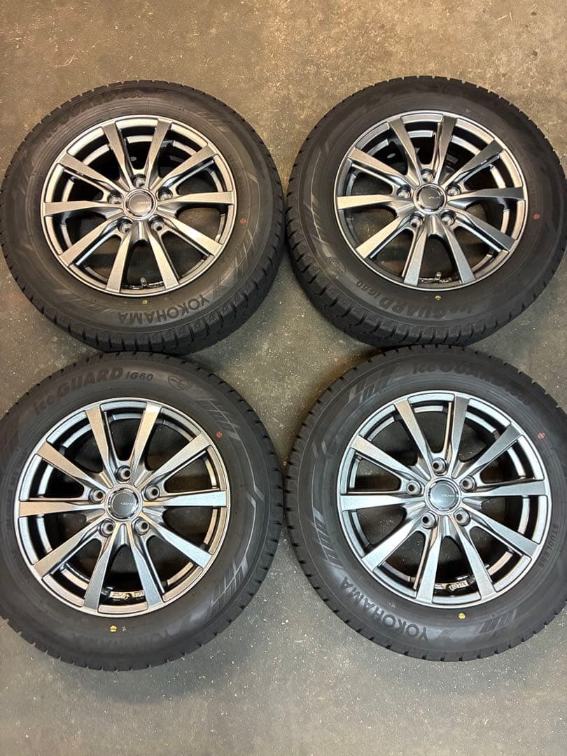 新型フリードに❗️185/65R15スタッドレスセット❗️