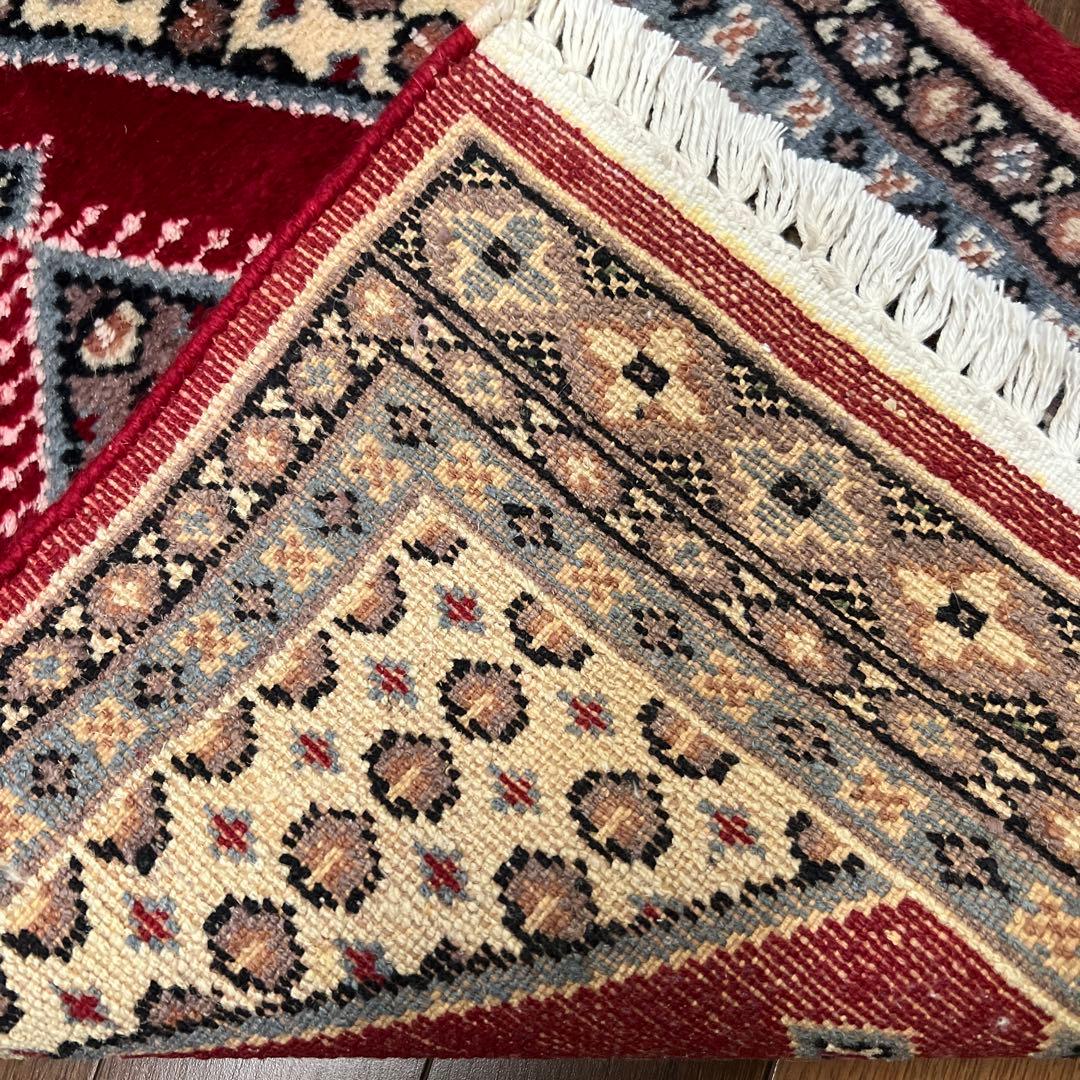 ミニ　ラグ　パキスタンラグ　手織り絨毯　可愛い赤色　玄関マット44cmx59