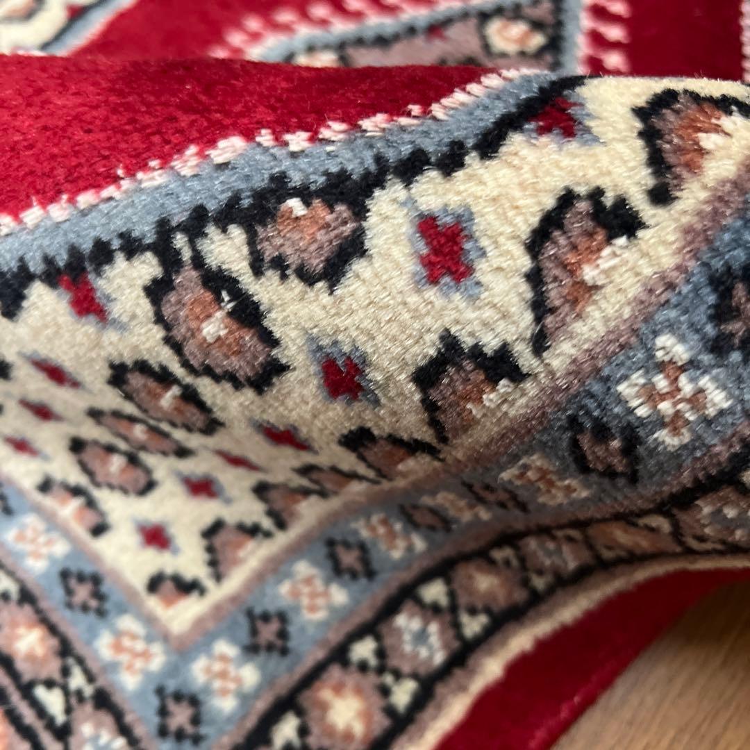 ミニ　ラグ　パキスタンラグ　手織り絨毯　可愛い赤色　玄関マット44cmx59