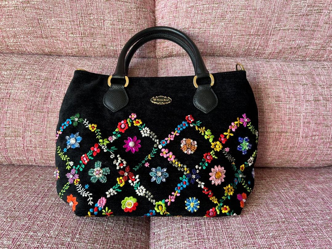 Think Bee! 花柄刺繍トートバッグ