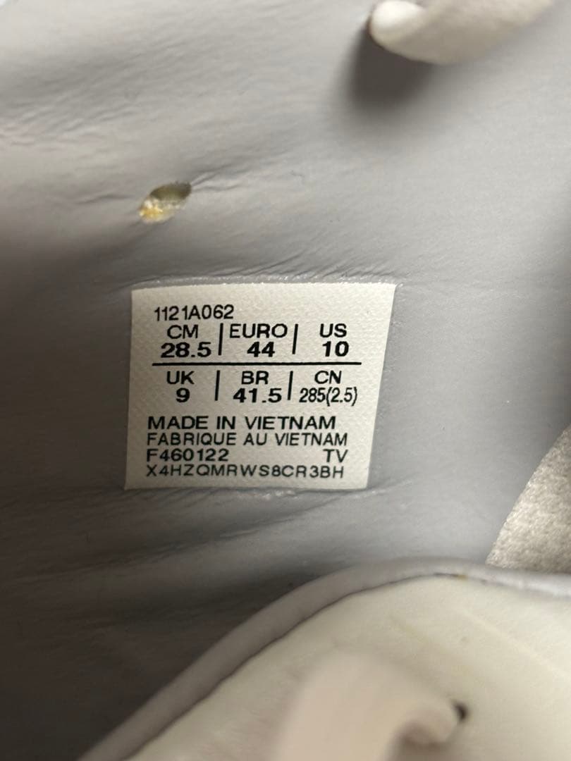 アシックス　P革付き野球スパイク　28.5