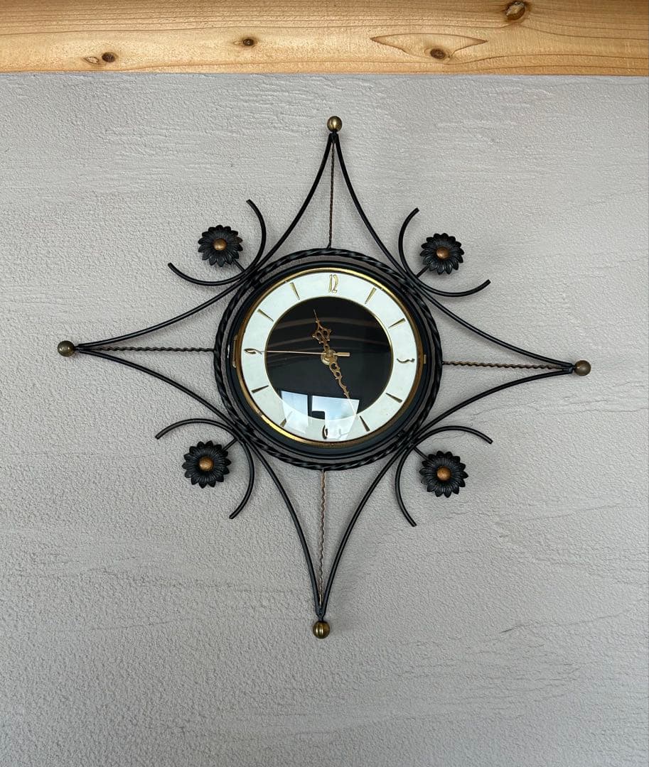 アンティーク　1950 美品 デザイン　アイアン　壁掛け時計 貴重