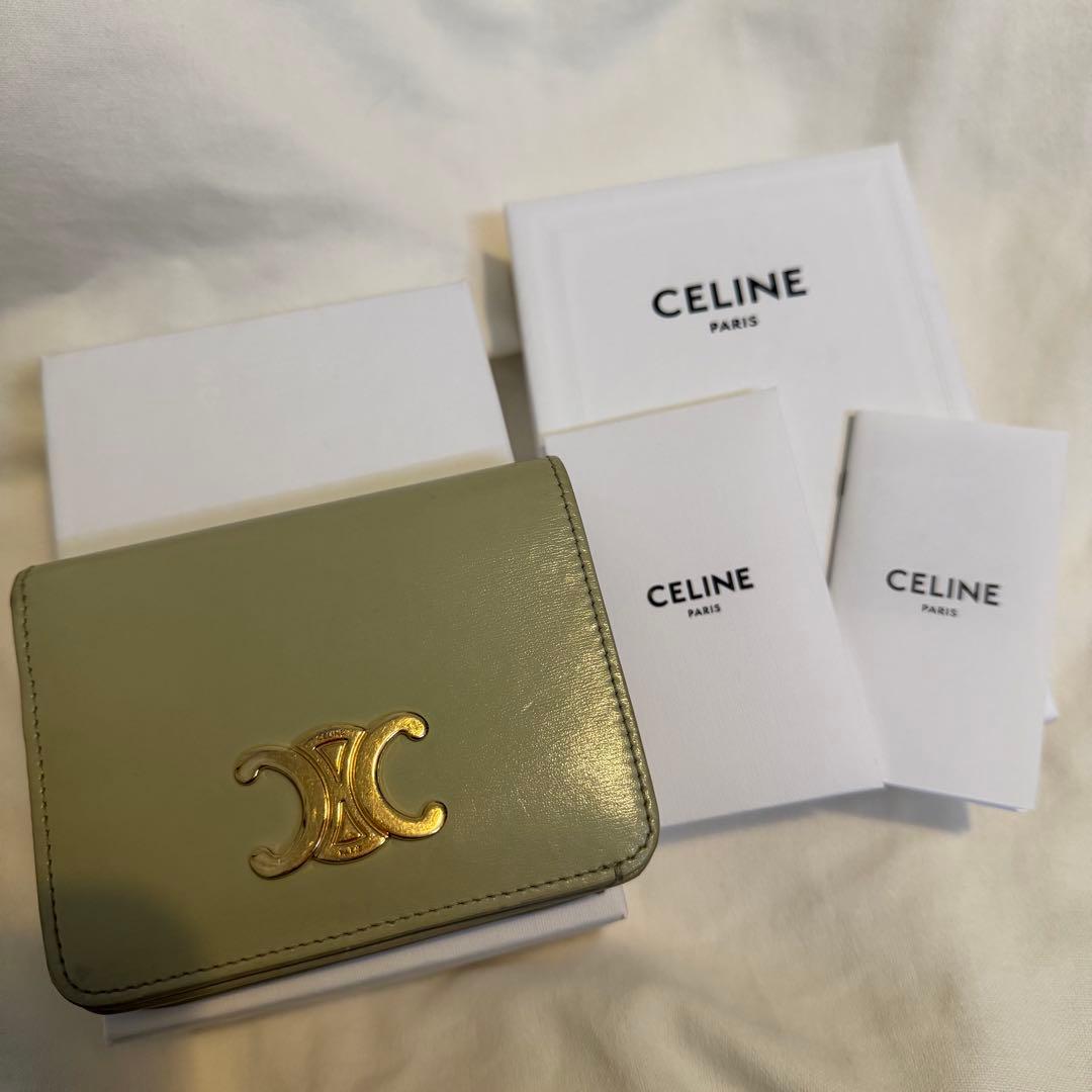 celine トリオンフ コンパクトウォレット / シャイニーカーフスキン