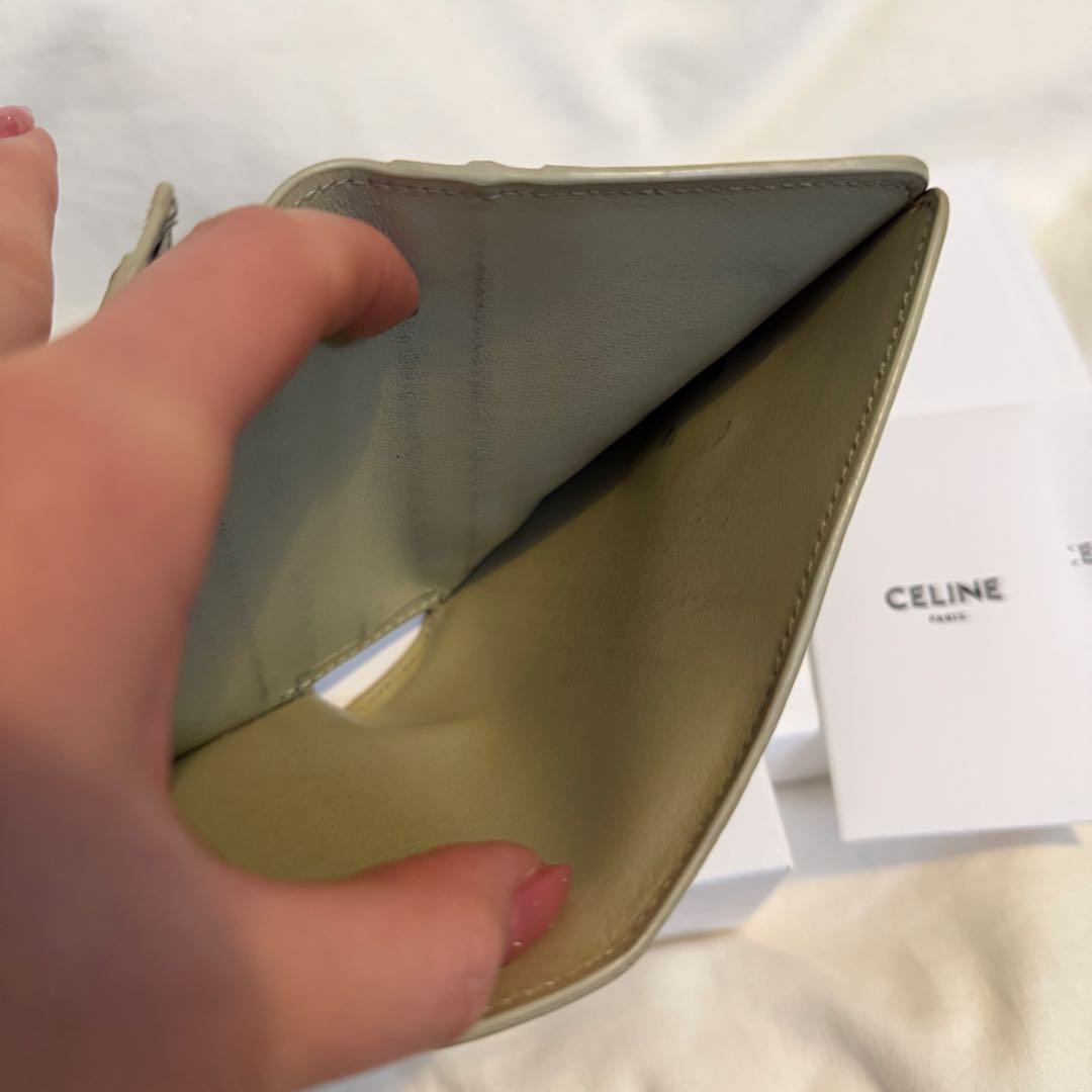 celine トリオンフ コンパクトウォレット / シャイニーカーフスキン