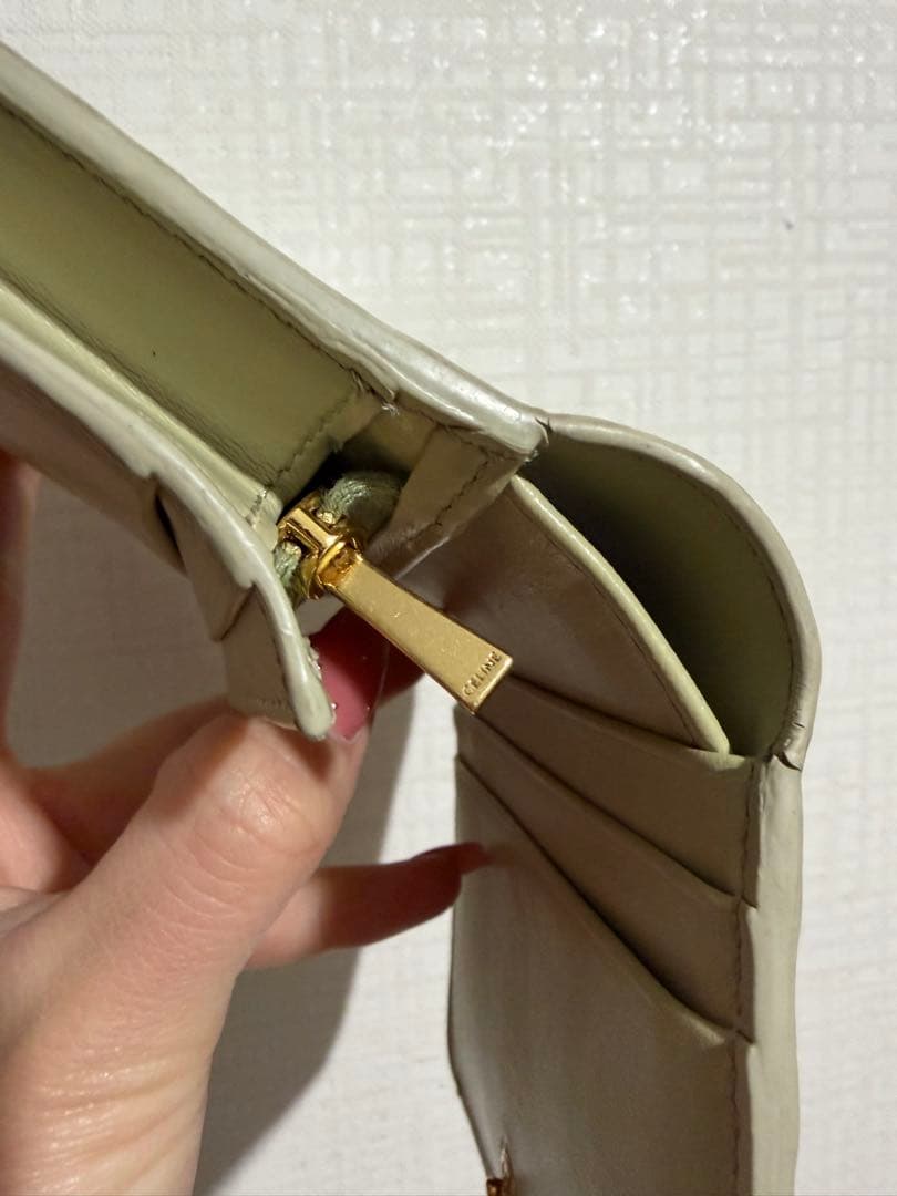 celine トリオンフ コンパクトウォレット / シャイニーカーフスキン