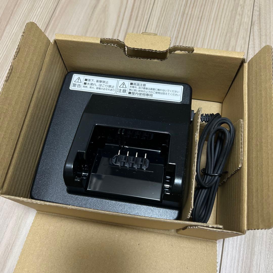 Panasonic パナソニック電動自転車 バッテリー充電器NKJ075Z