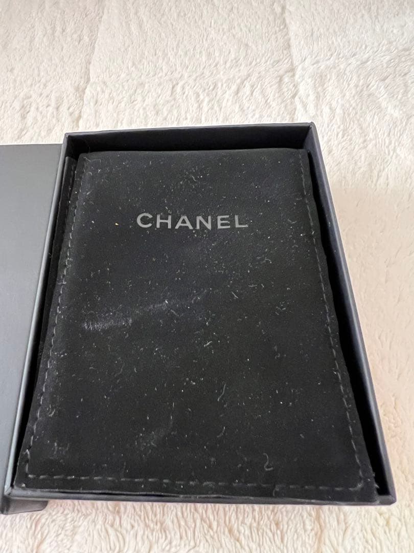 CHANEL ロングピアス チェーンとパール