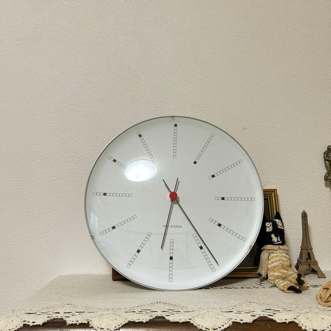 アルネ・ヤコブセン バンカーズ ホワイト29cm 掛け時計