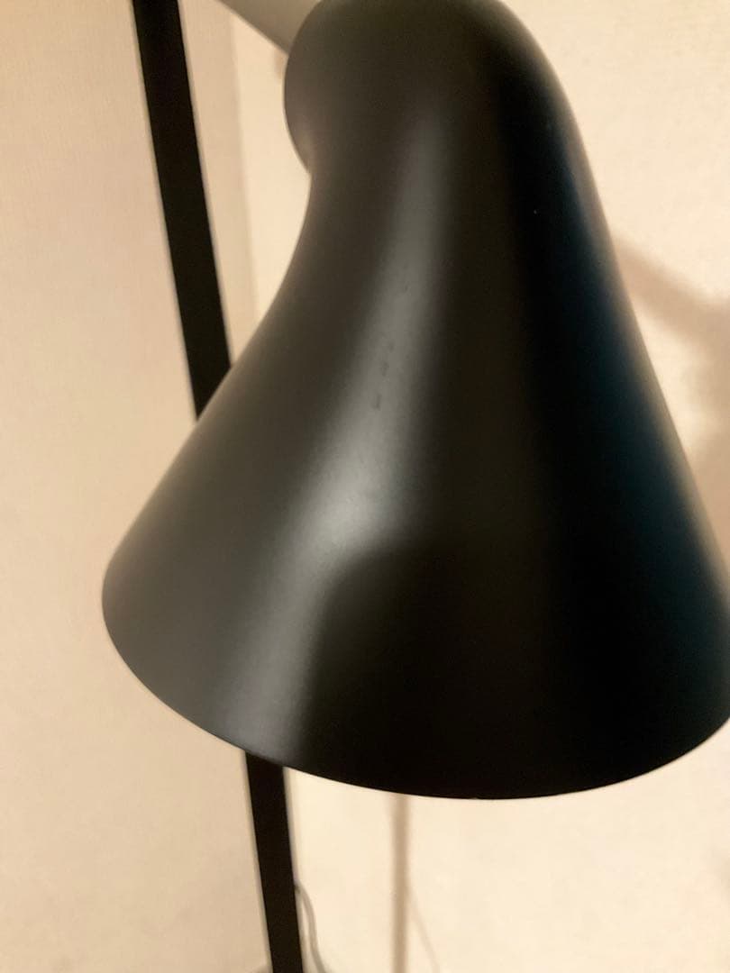 美品 ルイスポールセン Louis Poulsen NJPフロアランプ ブラック