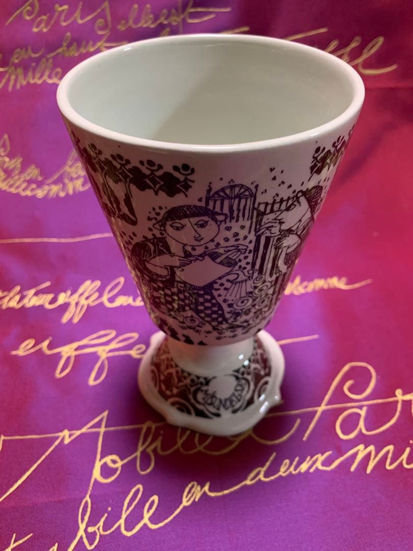 ビヨンヴィンブラッド　ニモール窯のビンテージのレアなコップ型花瓶！ペン立てにも！