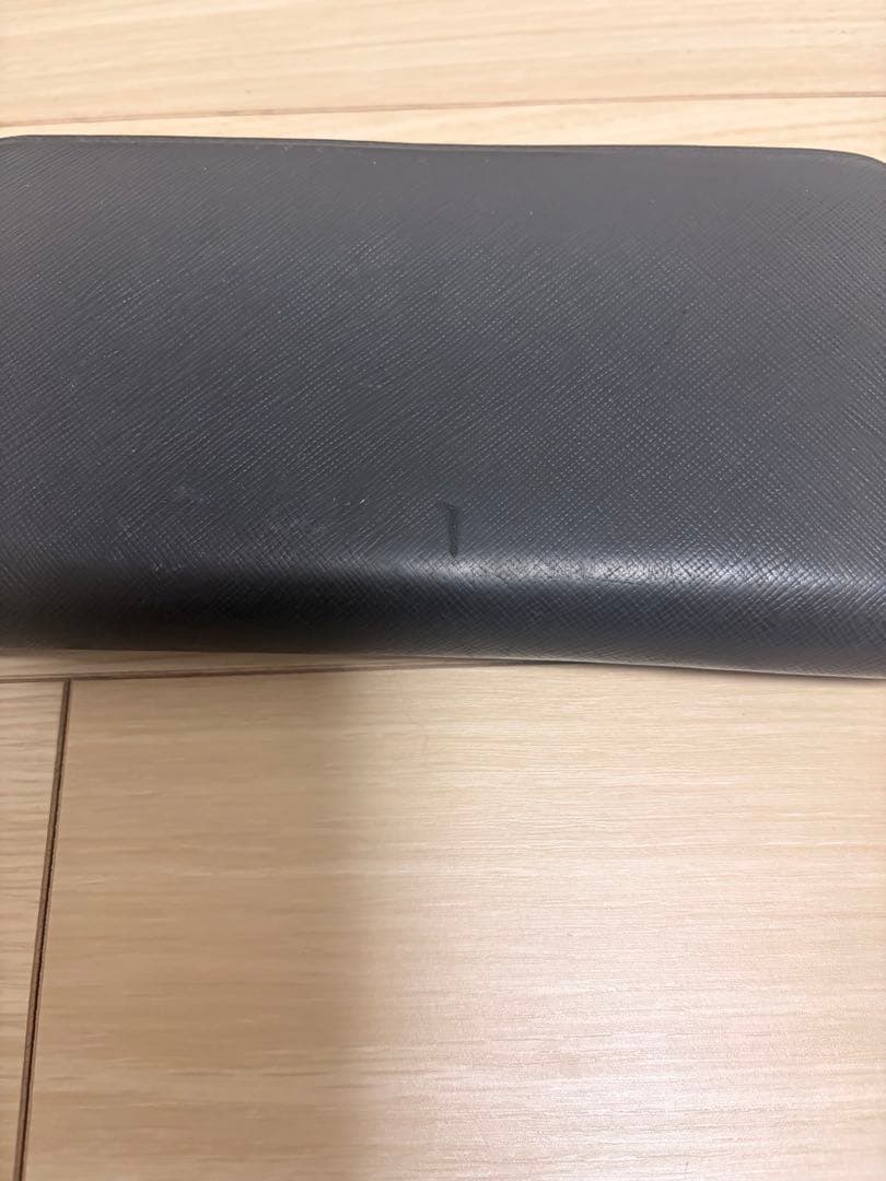 PRADA ブラック 長財布