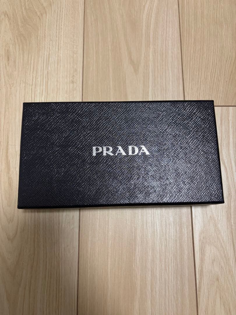 PRADA ブラック 長財布