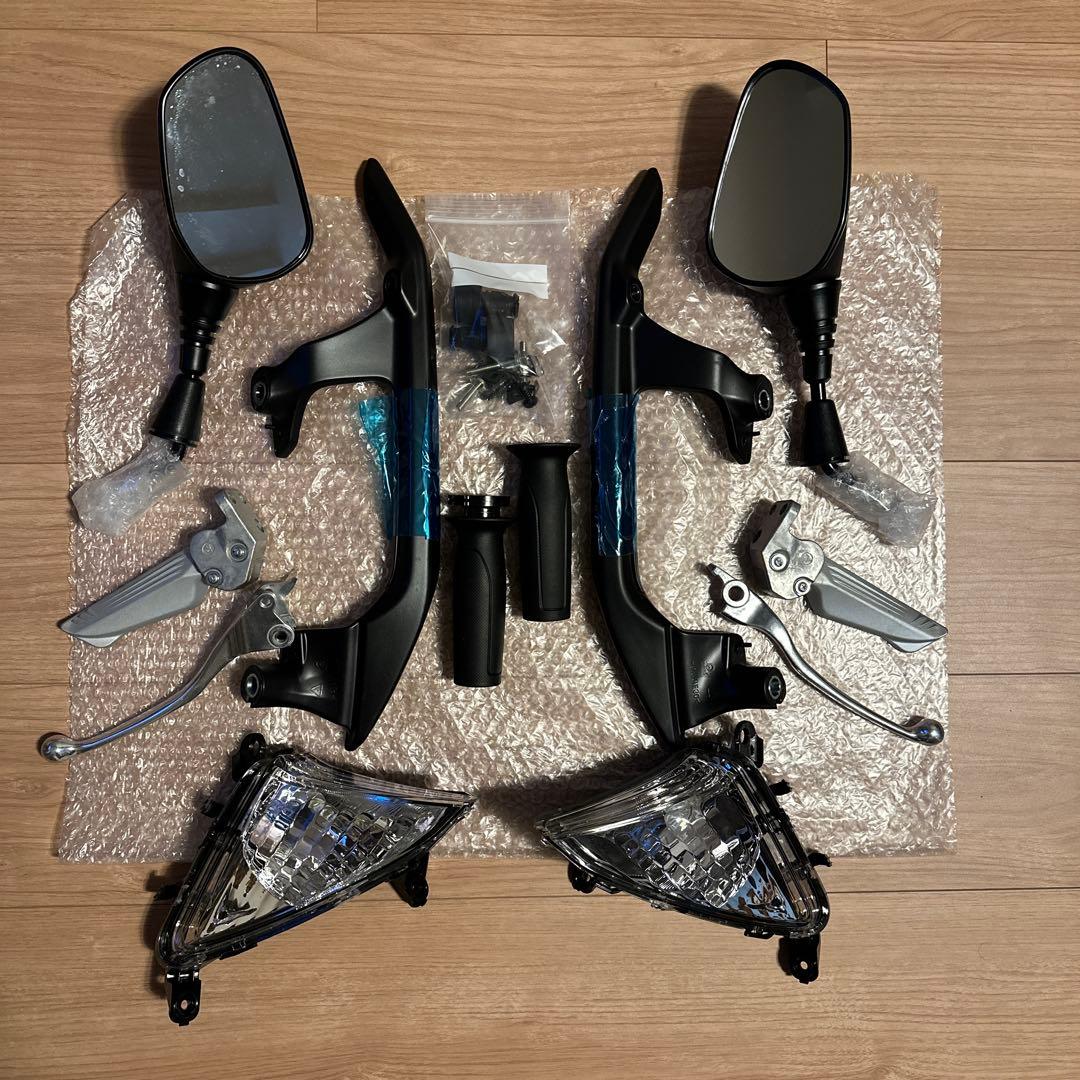 【新品未使用】シグナス グリファス純正パーツ6点（ミラー、ブレーキレバー他）