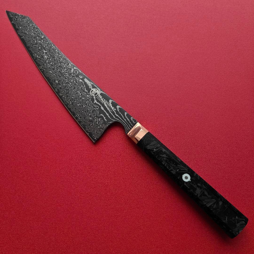 新品　切り付け牛刀　VG10黒染めダマスカス　カーボン八角柄　銅ボルスター