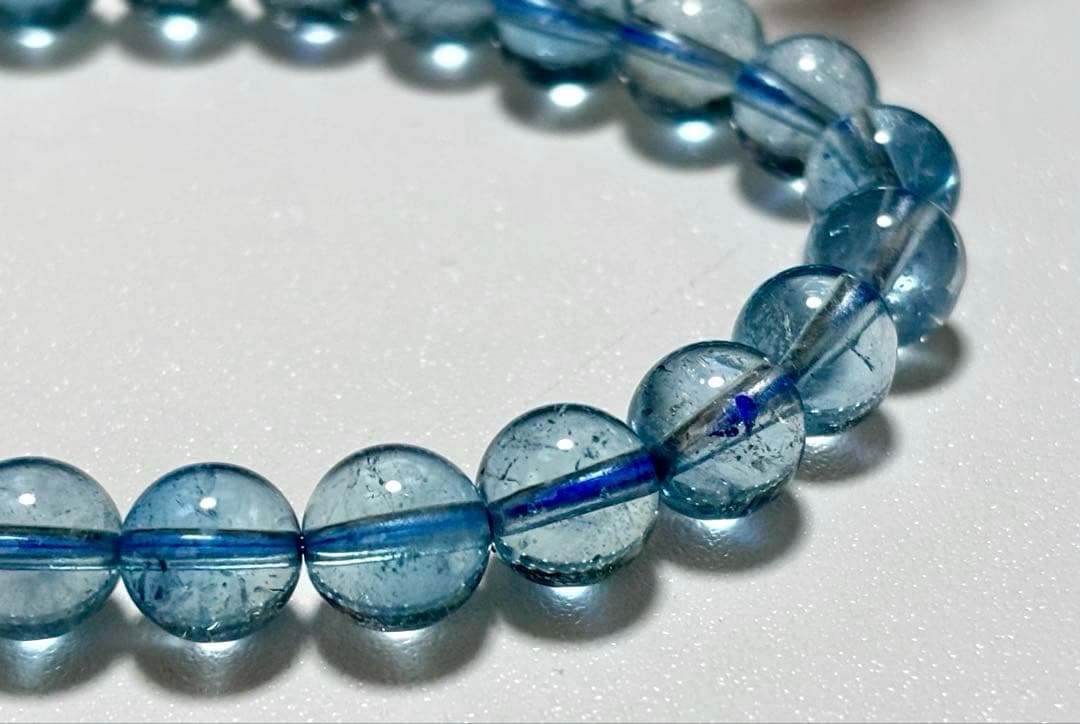 究極品質　秘蔵放出　輝く未来を象徴する蒼き守護石　ディープスカイブルートパーズ