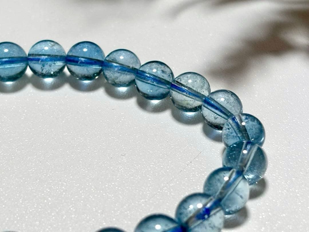 究極品質　秘蔵放出　輝く未来を象徴する蒼き守護石　ディープスカイブルートパーズ