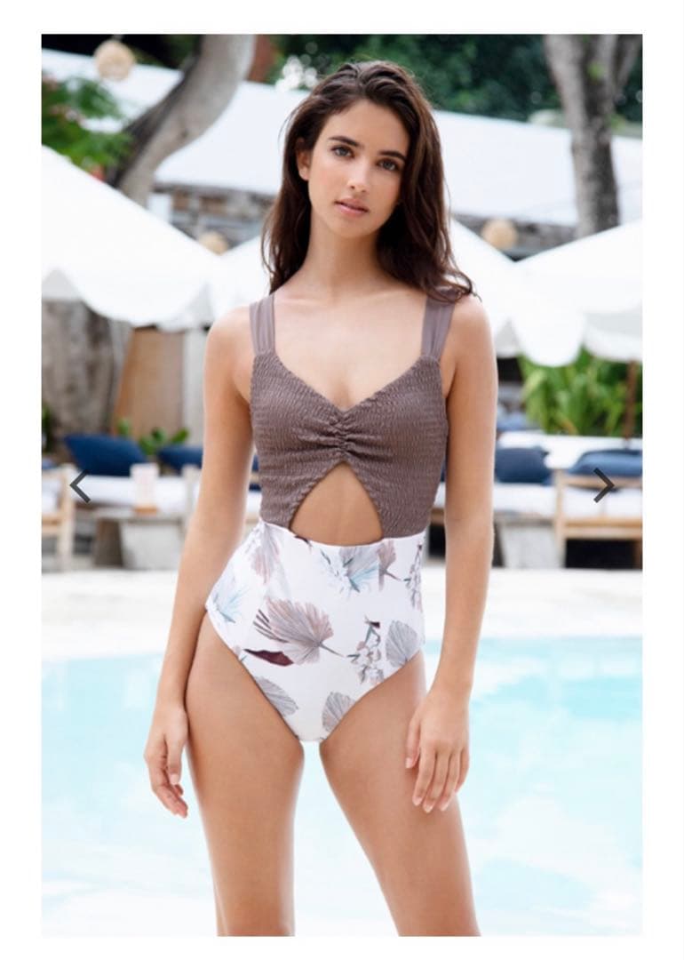 あこ様　アリシアスタン　Samantha フラワープリント 水着