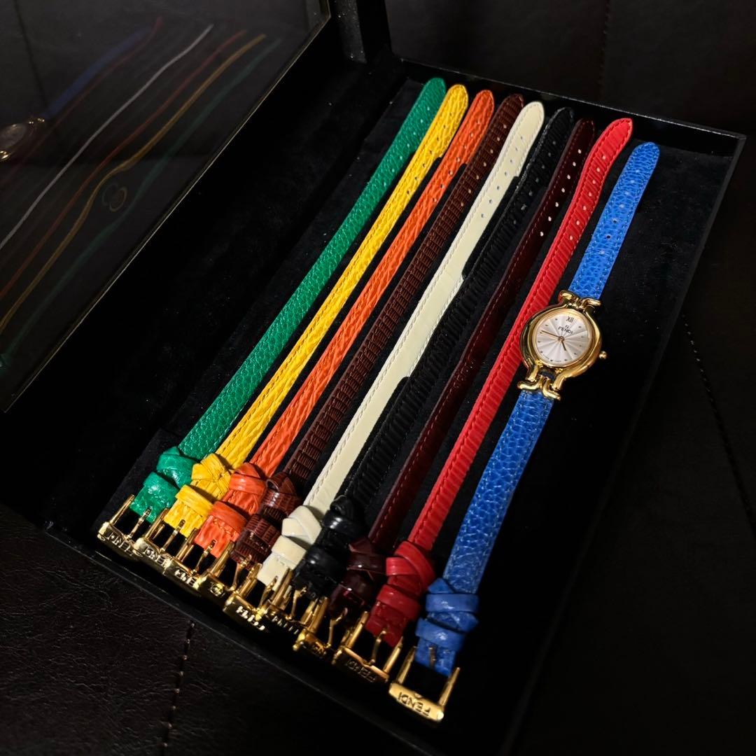 FENDI レザーベルト腕時計