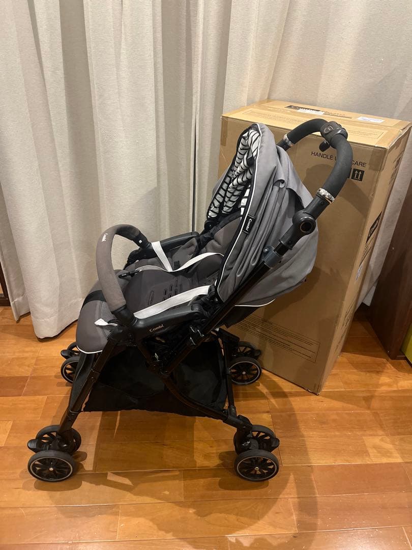 【レインカバー付き】 Combi スゴカルα 4キャス ベビーカーエッグショック