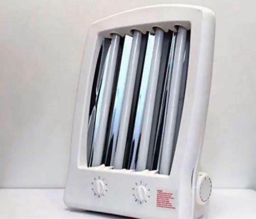 フェイス 顔 日焼マシーン 日焼けマシン 100V 4本 1分～60分タイマー付