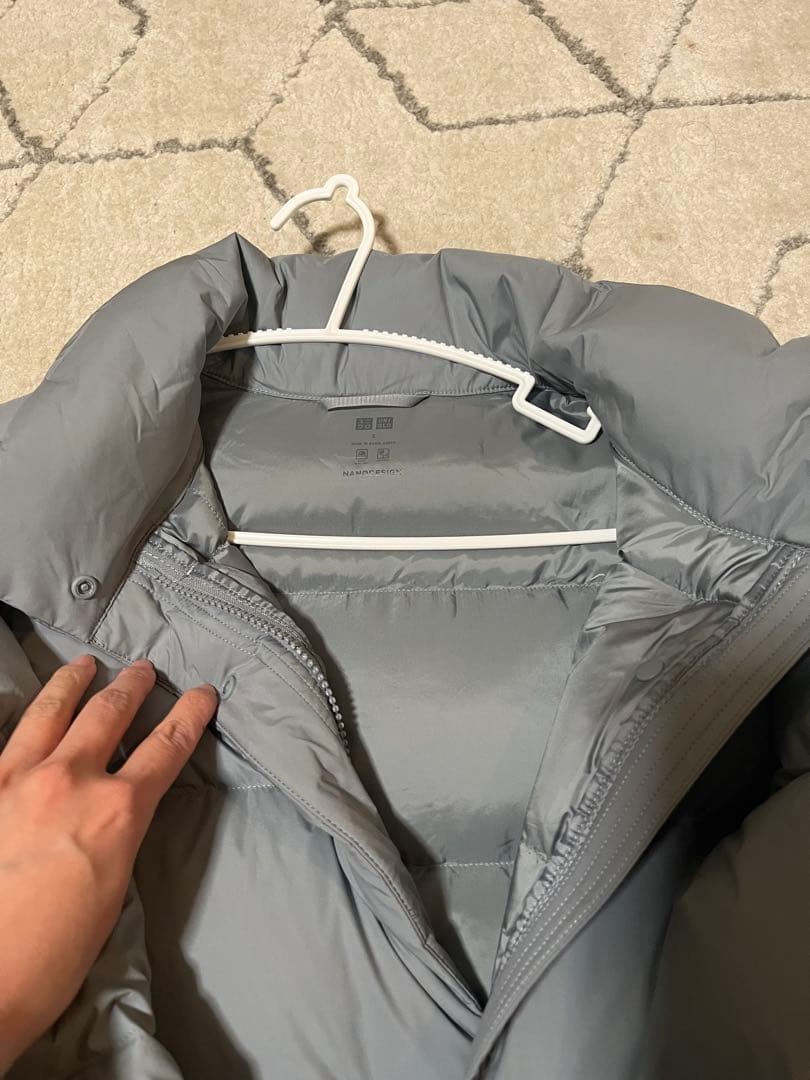 ユニクロ　ダウン　パウダーソフトダウンジャケット　　ブルー