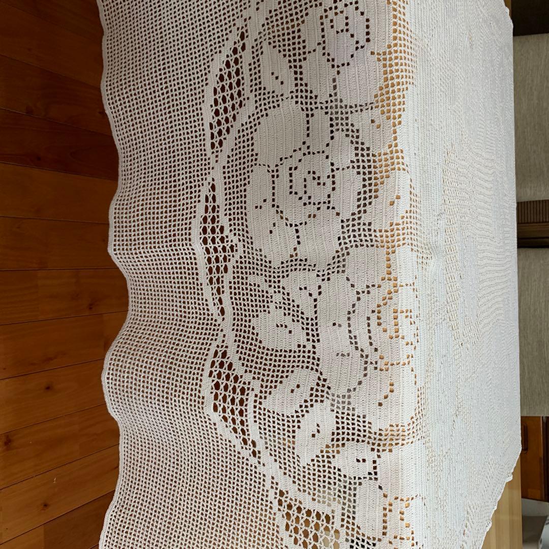 レース編み　大判長方形　テーブルセンター　　　ホワイト　☆234