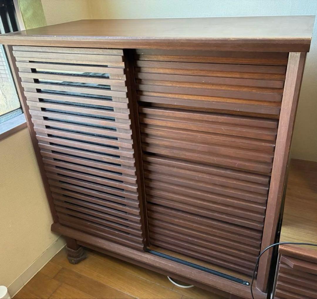 最終値下げ　国産　木製ルーバー扉収納ラックサイドボード　可動棚　幅80cm