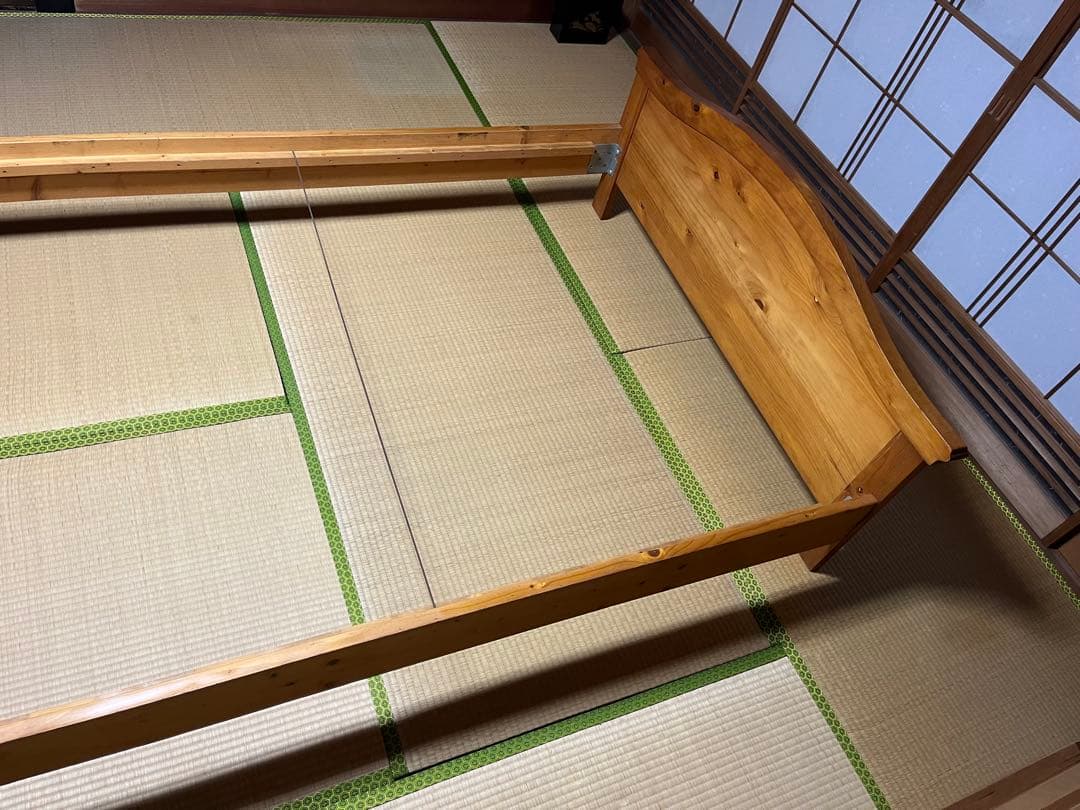 木製和式ダブルベッド、畳マットレス付き