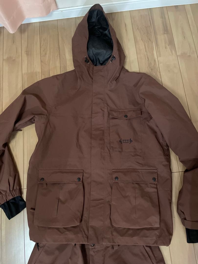 NOMADIK 777 上下セット