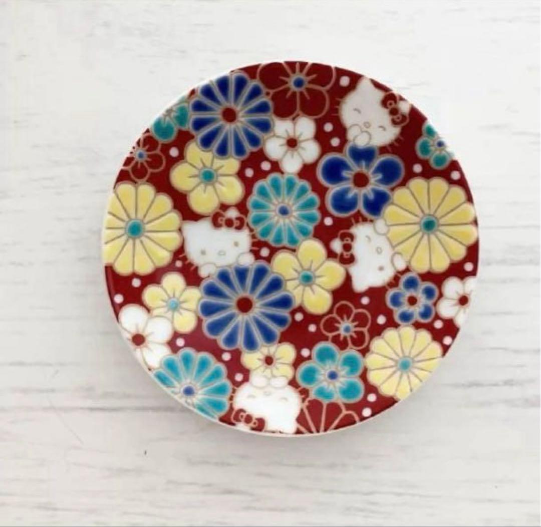 新品　九谷焼 × ハローキティ　豆皿　B