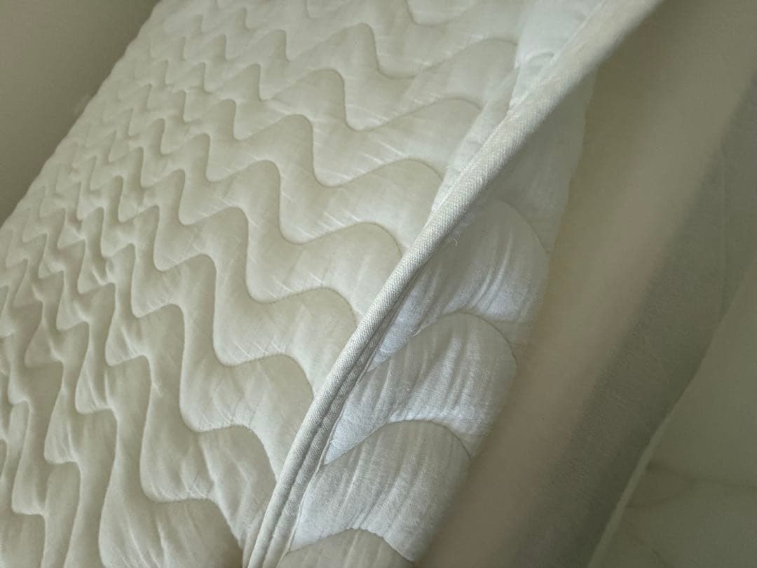 Avenco アベンコ　マットレス　シーツと汗取りパット付き　美品