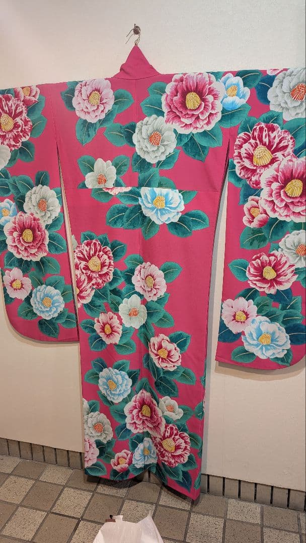 【ポリエステル】振袖 ピンク 花柄 ボタン♪華やか！