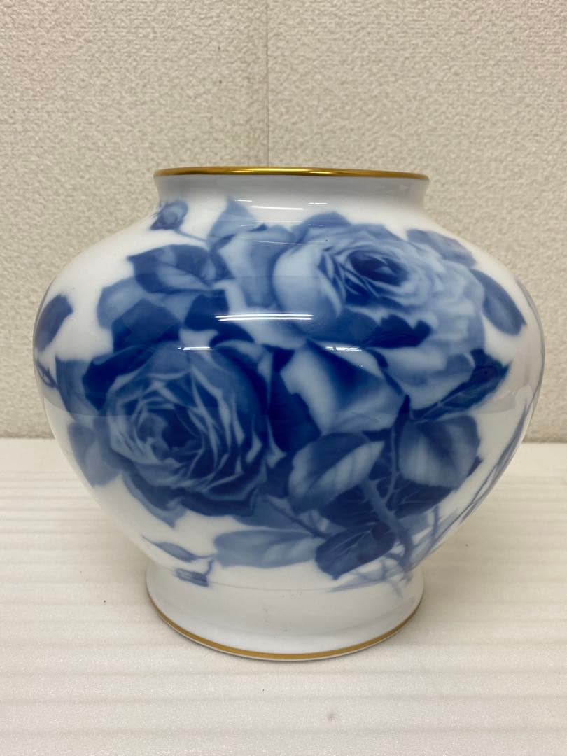 3-3288 大倉陶園　ブルーローズ花瓶