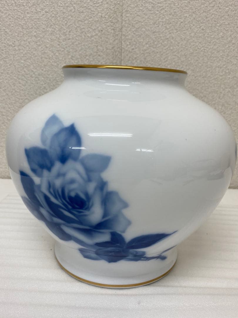 3-3288 大倉陶園　ブルーローズ花瓶