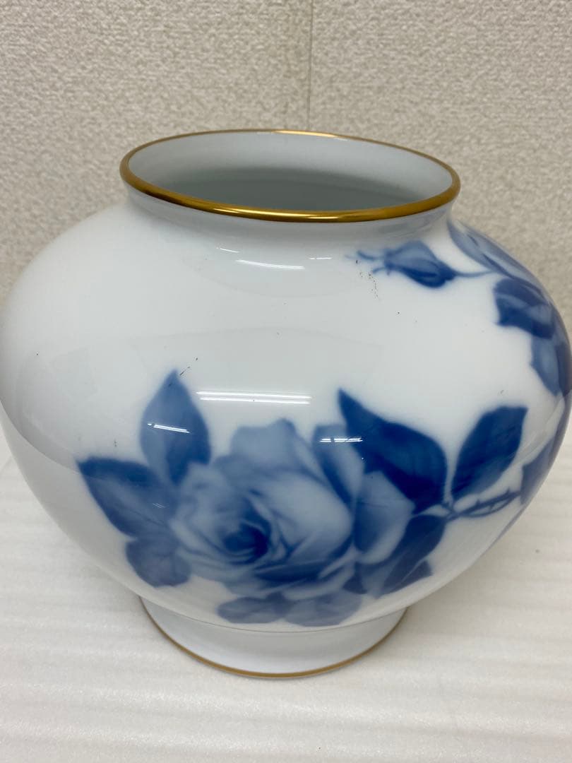 3-3288 大倉陶園　ブルーローズ花瓶