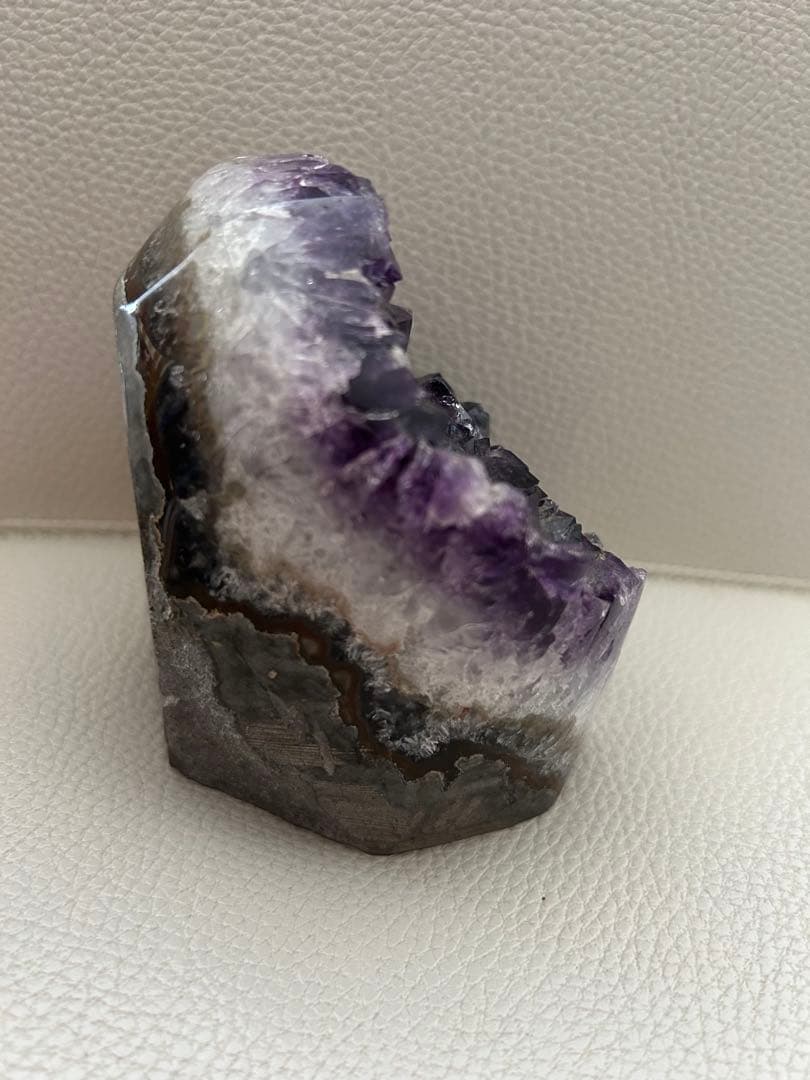 アメジスト 自然石 紫色 結晶構造