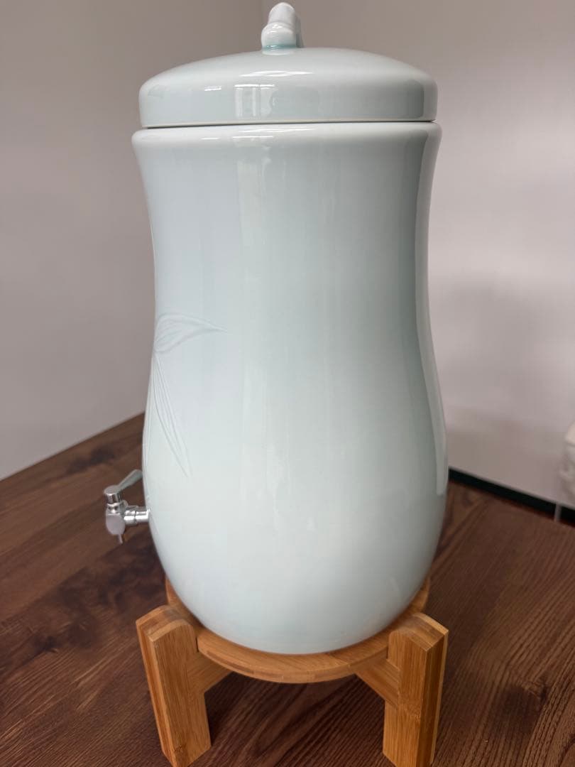 値下げ　完売品　セラミック製陶器浄水器 百年のしずく 青磁笹 3L 未使用品