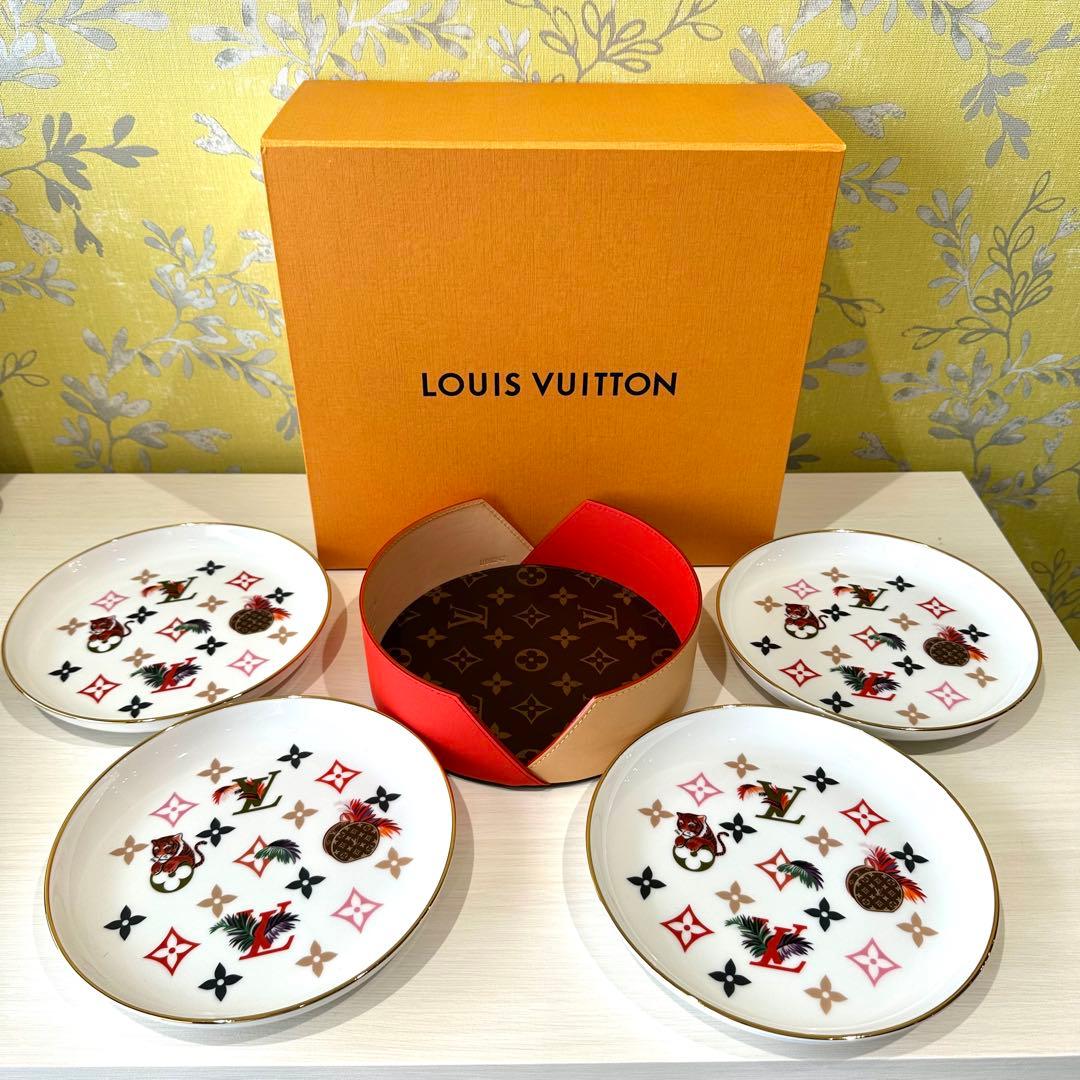 【展示品】ルイ・ヴィトン アシェット４ タイガー レザーケース付き