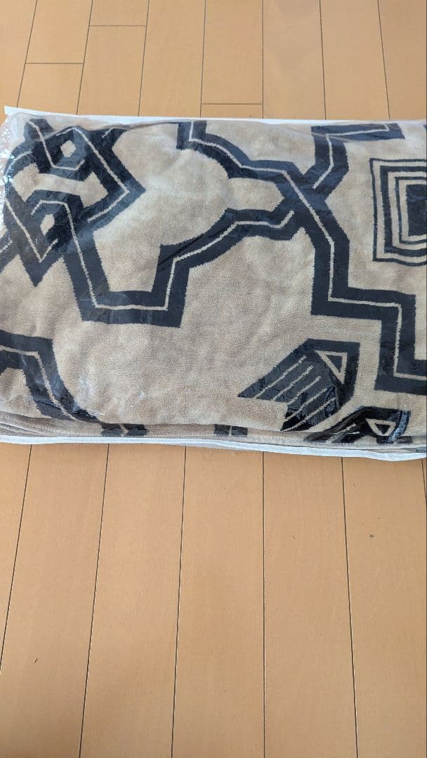 カケモノ夏　ベージュ黒