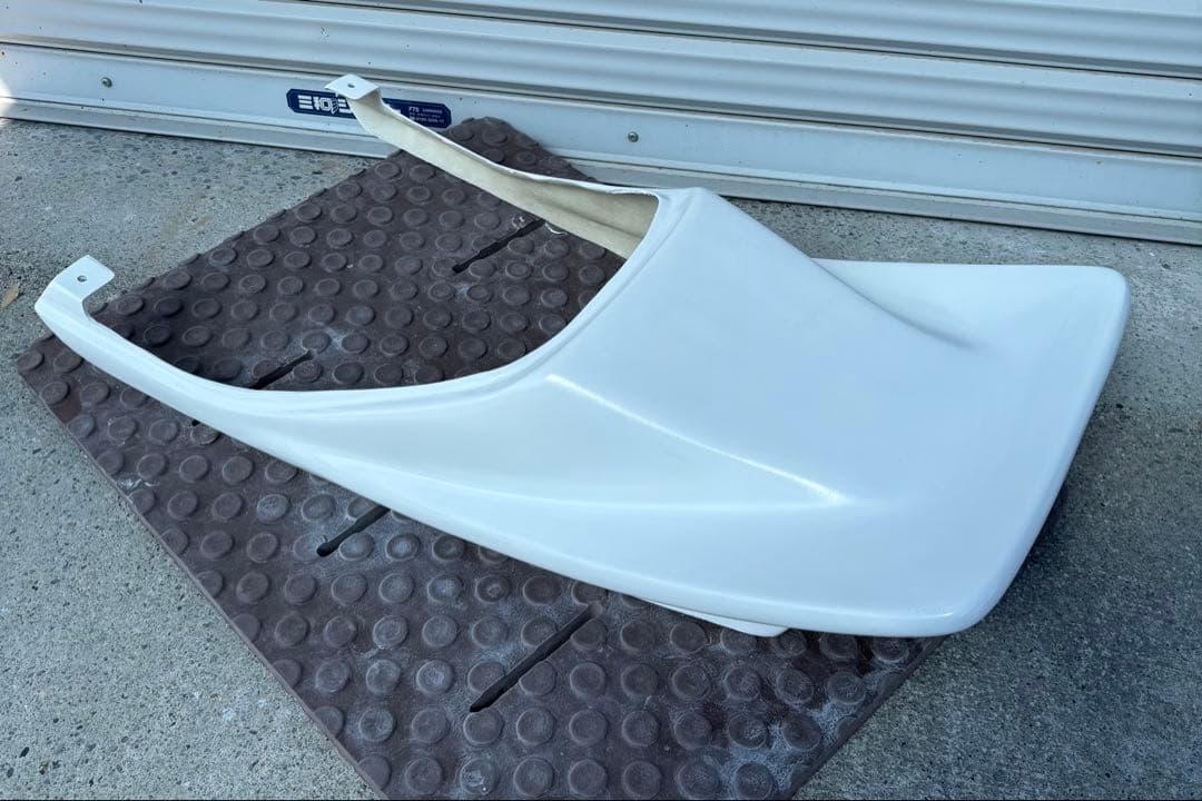 ゼファー400 テールカウル ハネ