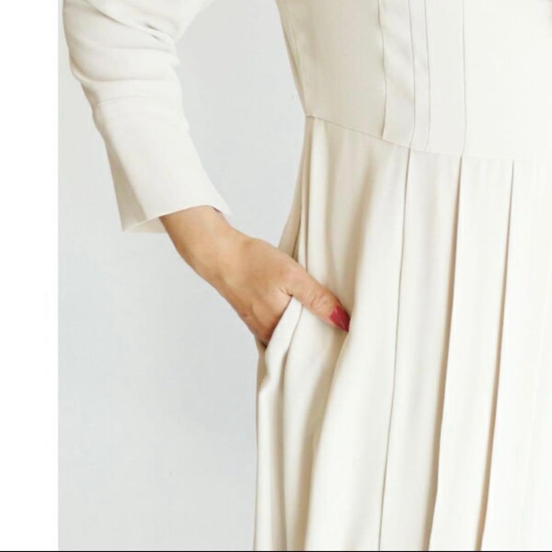 新品　セルフォードボウタイワンピース アイボリー　プリーツ　L ピンタック