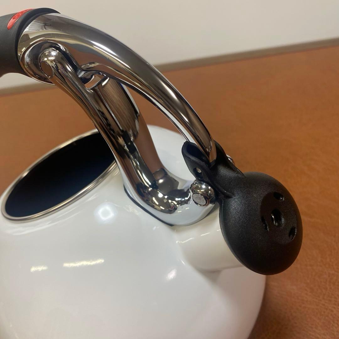 OXO ホーロー 笛吹 ケトル やかん 白 1点 2.2L オクソー ホワイト