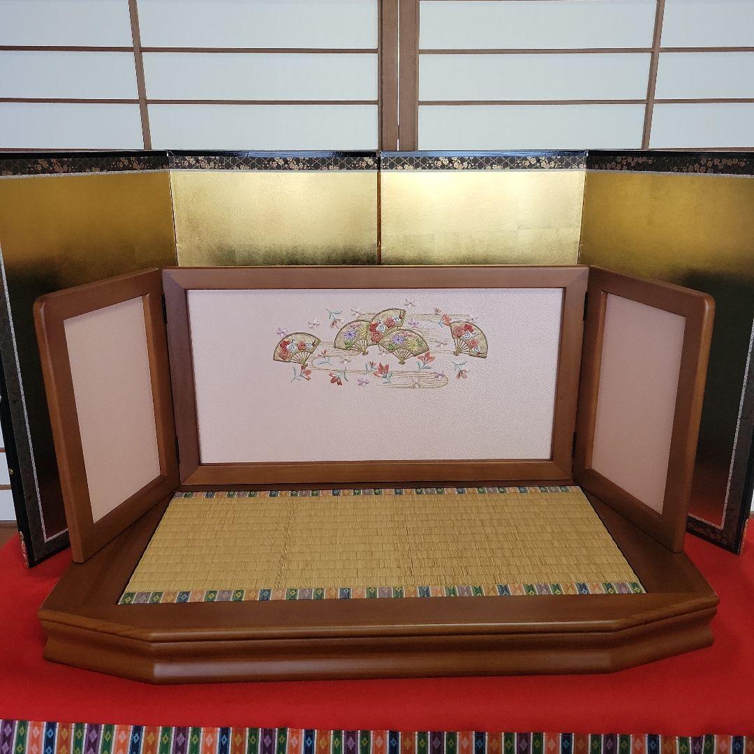 雛人形　台と屏風セット　a