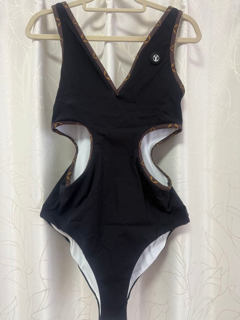 ルイヴィトン 水着 ワンピース
