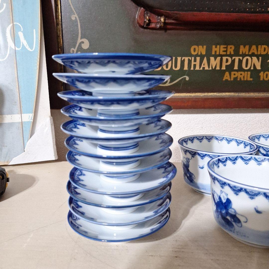 有田焼　鍋島焼　華山　蓋付き　小鉢　陶器　藍色染　付三人唐子柄　ヴィンテージ